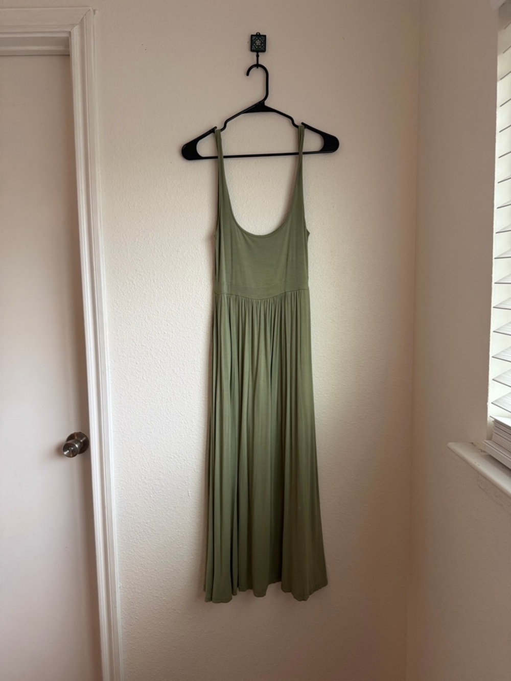 Wilfred Olive Green Sleeveless Maxi Dress